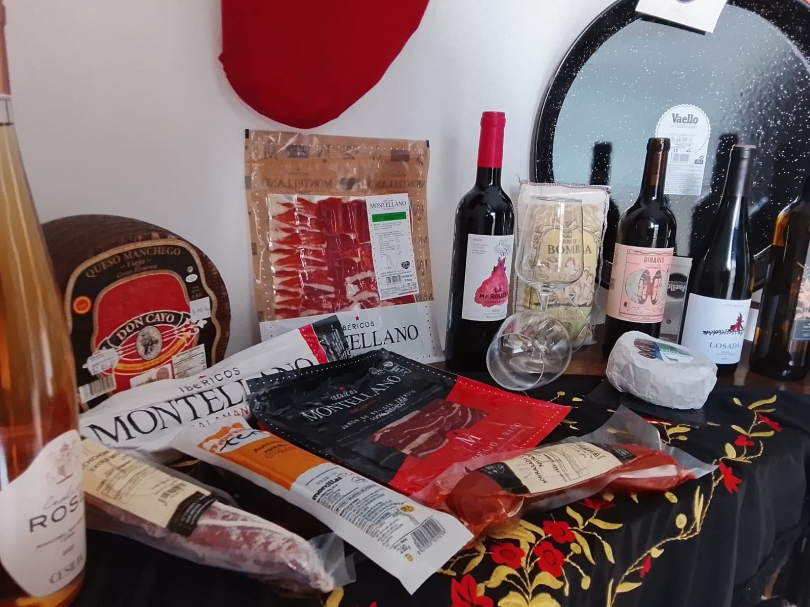 Paella servita al tavolo